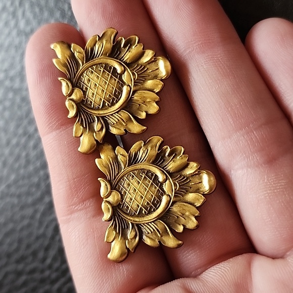 VTG MFA earrings - Picture 3 of 7